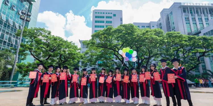 Phong Nguyễn là ai?